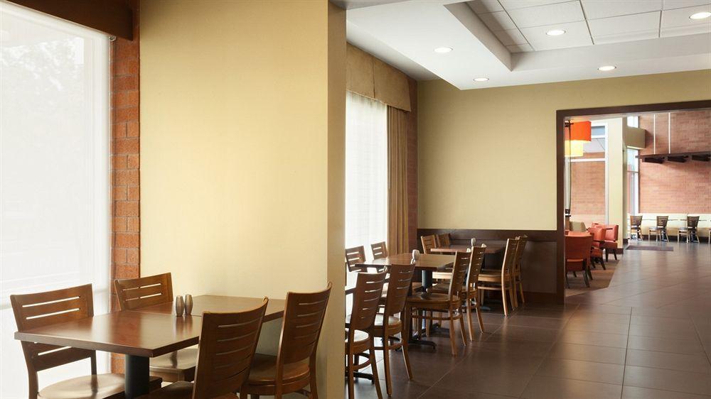 Hyatt Place Portland Airport/Cascade Station Zewnętrze zdjęcie